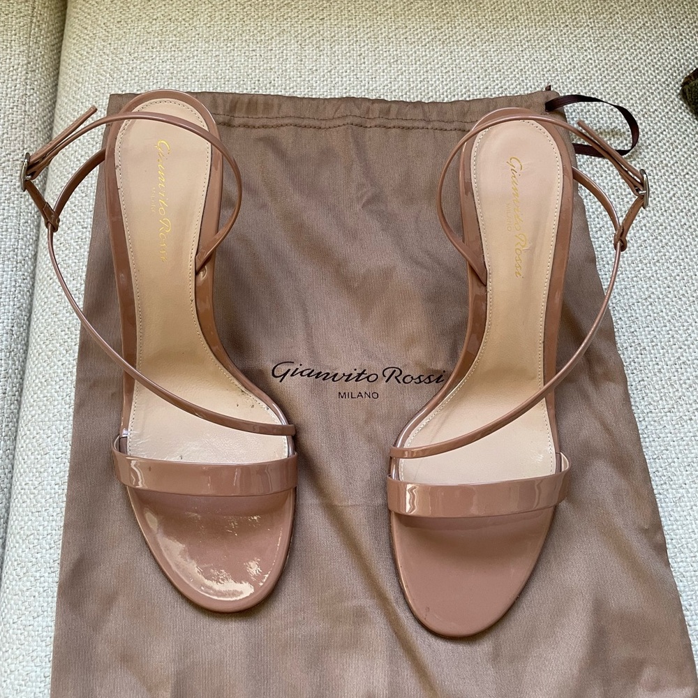 Gianvito Rossi Manhattan 85 Patent Leather Nude Slingback Heels Size 39.5 - Picture 2 of 11